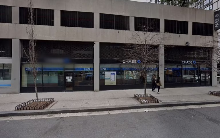 67679 marty nose bed bug scent detection 1 768x480