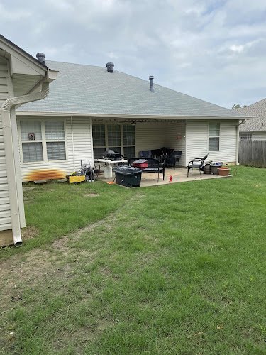 6805 rock city exteriors llc 1