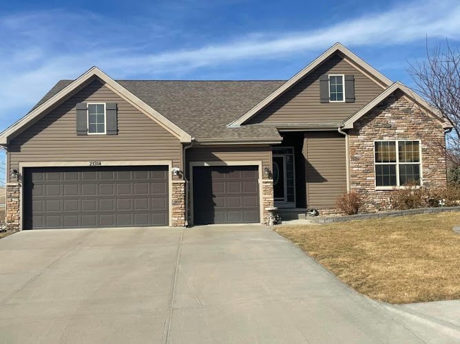 6889 grandels construction roofing inc