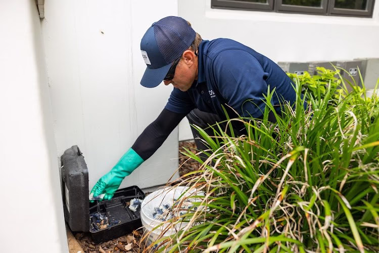 69047 talos pest control 1