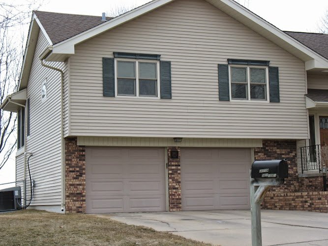 6919 associated siding remodeling 1