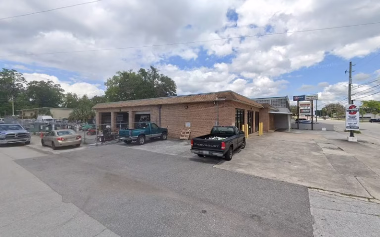 69453 armor pest control 768x480