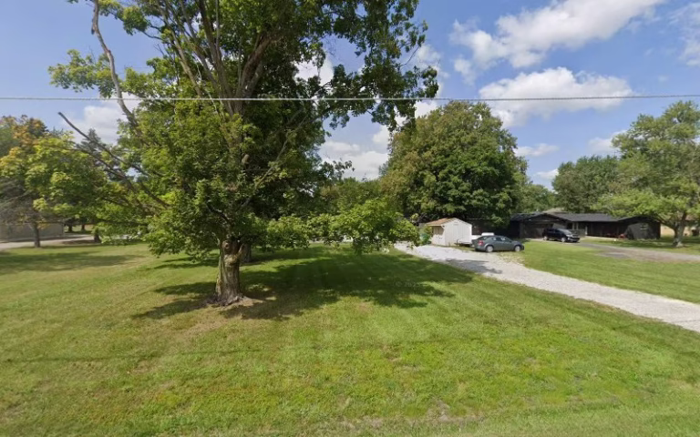 70326 rons pest control 768x480