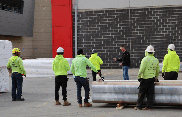 7037 10 men roofing 768x494