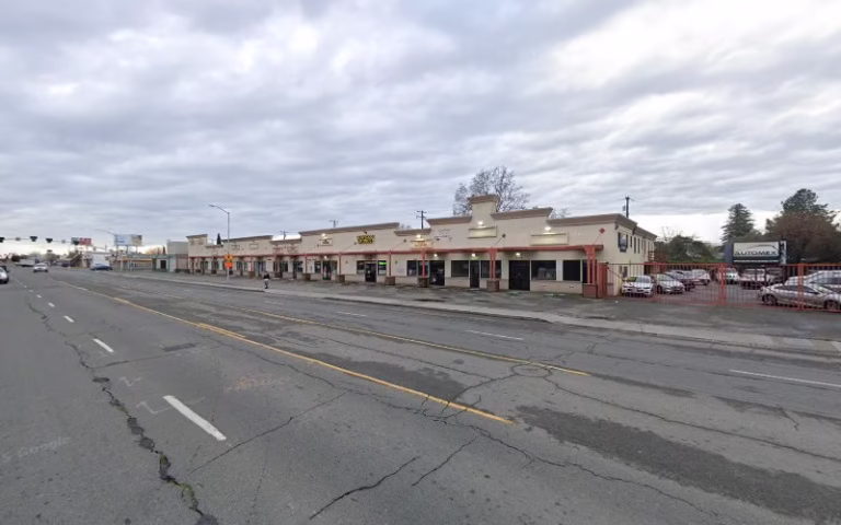 73483 a bugs business 1 768x480