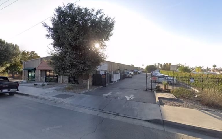 73540 royalty window cleaning 768x480