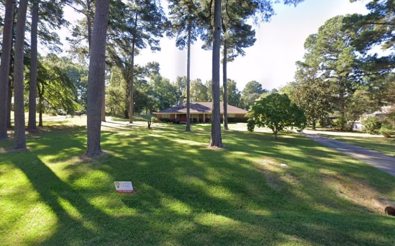 74097 sanders cleaning 1 768x480