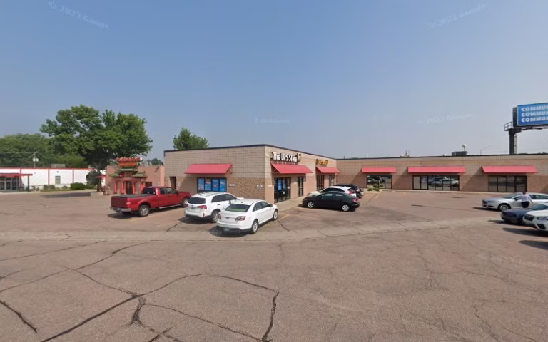 76099 605 cleaning services 768x480