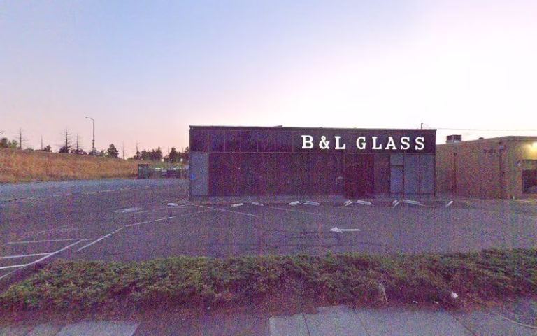 79351 a1 shower door and mirror 1 768x480