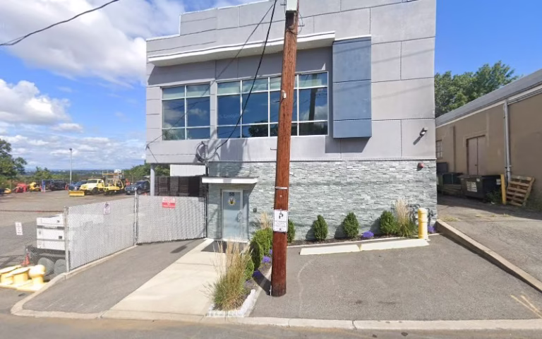 80724 persisent construction 1 768x480