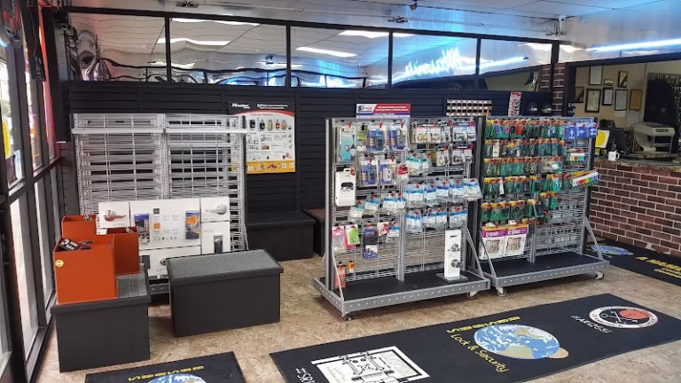 82565 nasons lock security 1 768x432