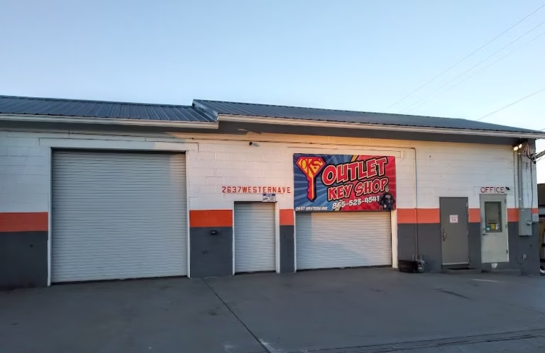 83160 outlet key shop 768x498