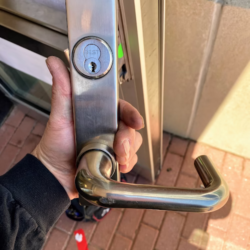 83497 a better locksmith 1