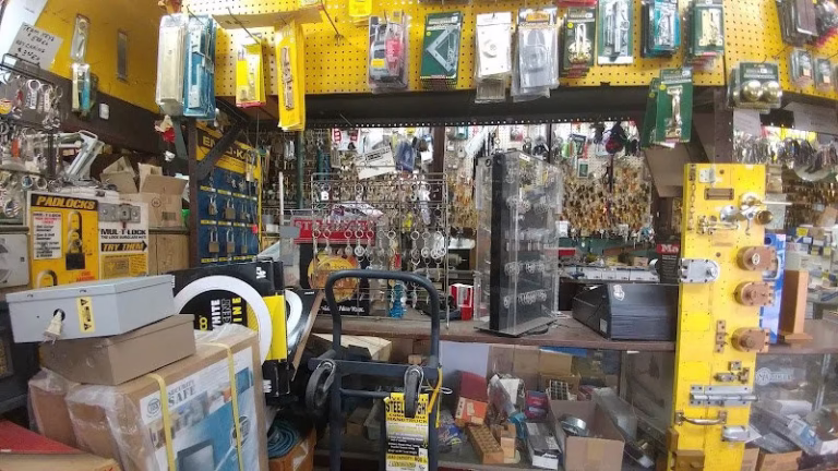 83851 whites locksmith 768x432