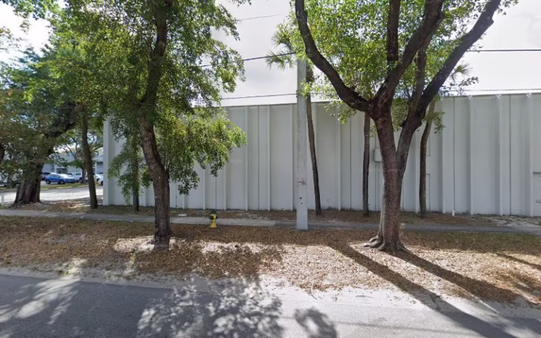 85167 premier group roofing contractors 768x480