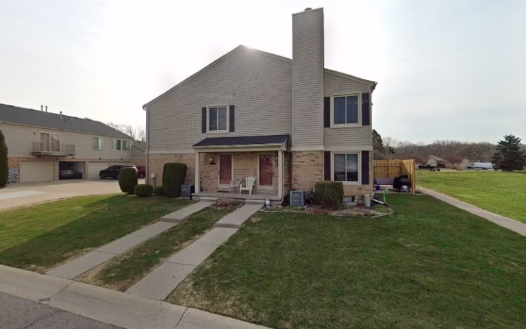 85598 detroit roofing pros 1 768x480