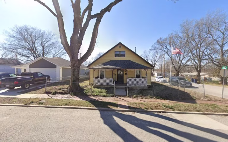 86422 schick siding 768x480