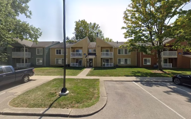 87581 indianapolis wood revival 768x480