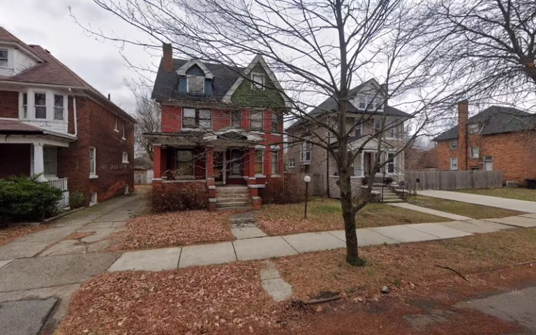 87995 top line decks detroit 768x480