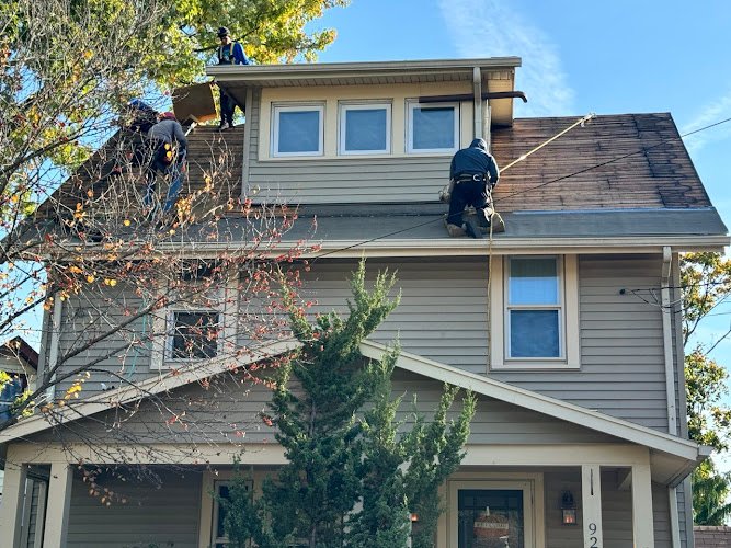 8800 hof roofing construction parma