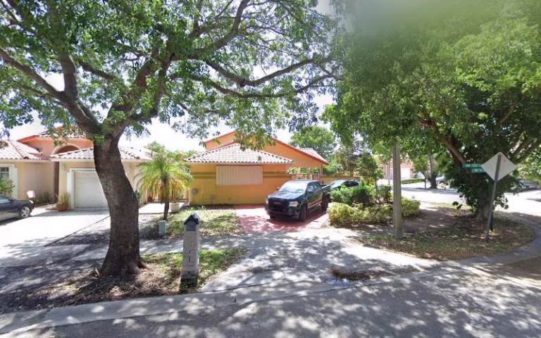 92203 home professional service 1 768x480