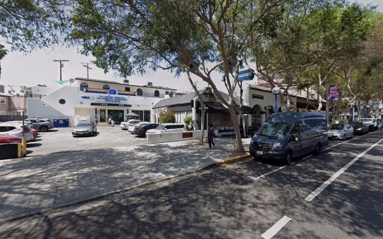 93882 kitchen design los angeles 1 768x480