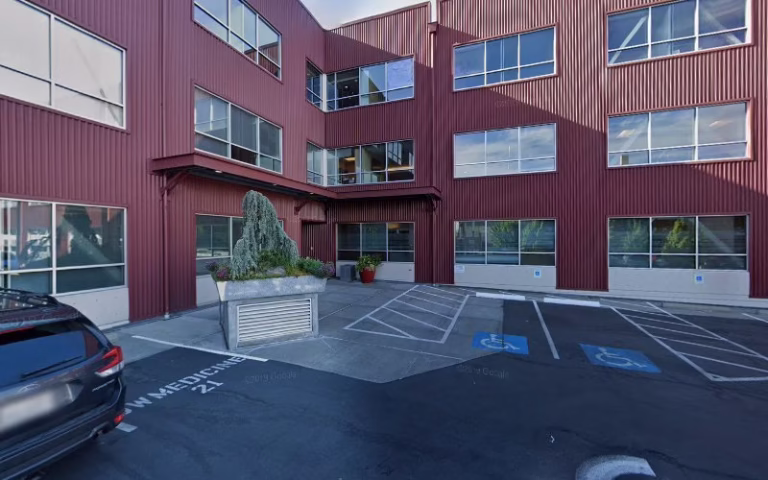 95965 comfort kitchen bath remodeling seattle 768x480