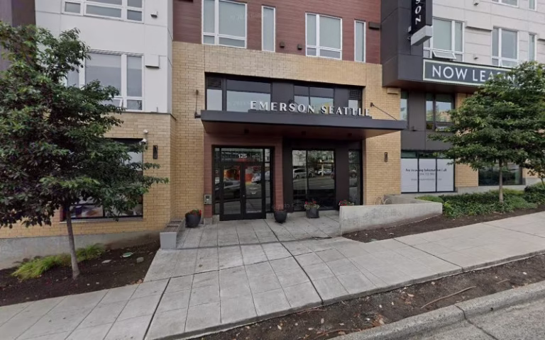 96163 giant builders seattle 1 768x480