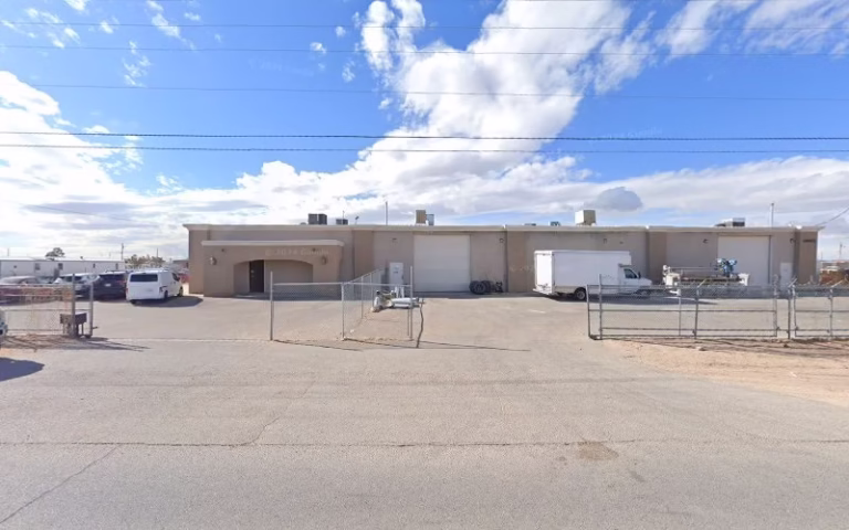 96967 kitchen bath cabinets 1 768x480