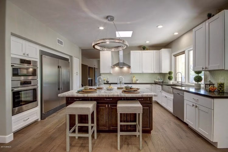 98347 cabinets 4 less mesa 1