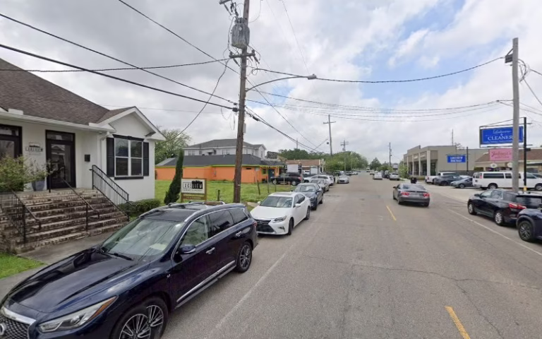 99760 gulf breeze cabinets 1 768x480