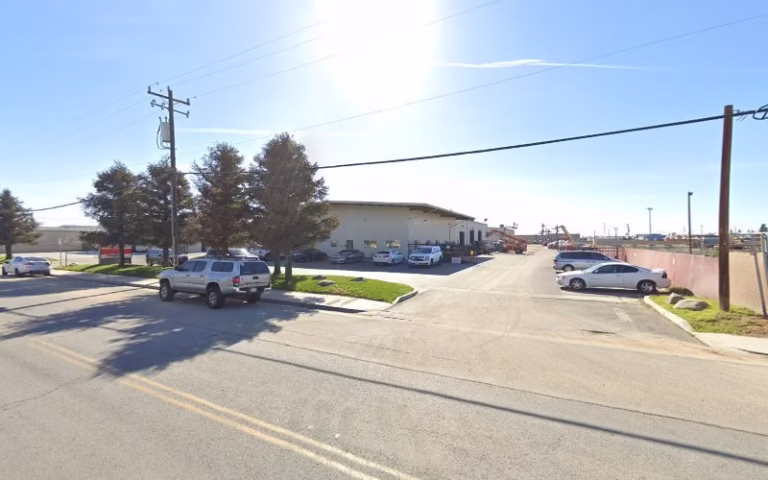 99929 bakersfield cabinets and woodworks 1 768x480