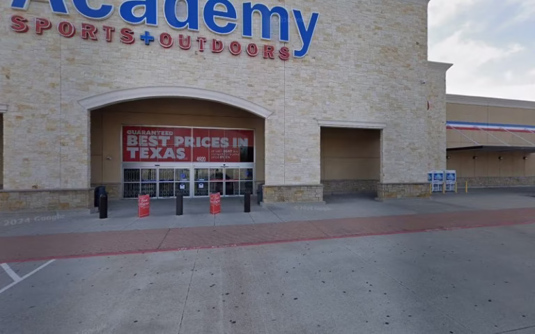 117244 green carpet cleaning garland 768x480