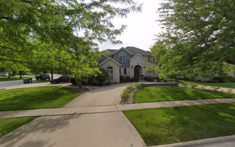 118973 elegant carpet cleaning 1 768x480