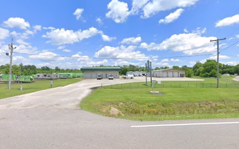 119069 nomess commercial cleaning services 768x480