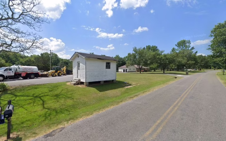 121289 gable septic tank backhoe 768x480