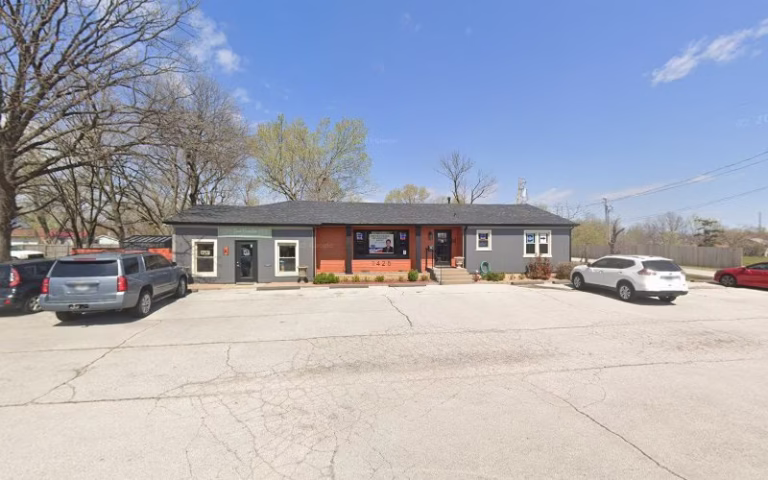 125179 drews cleaning crew 768x480