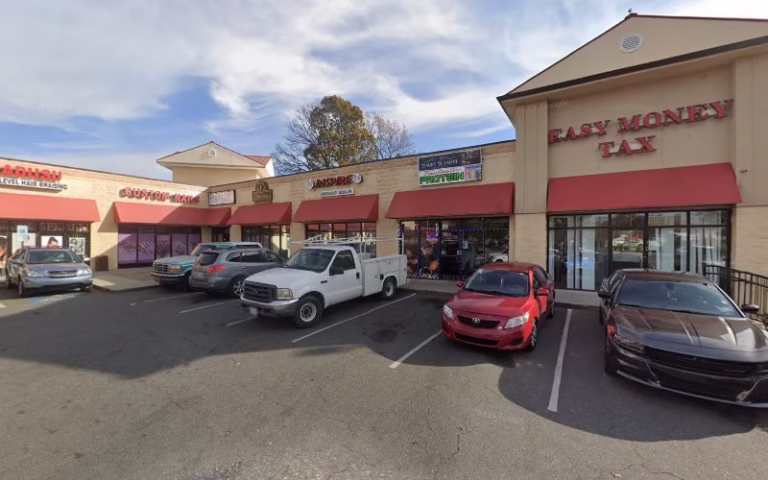 127218 spray 768x480