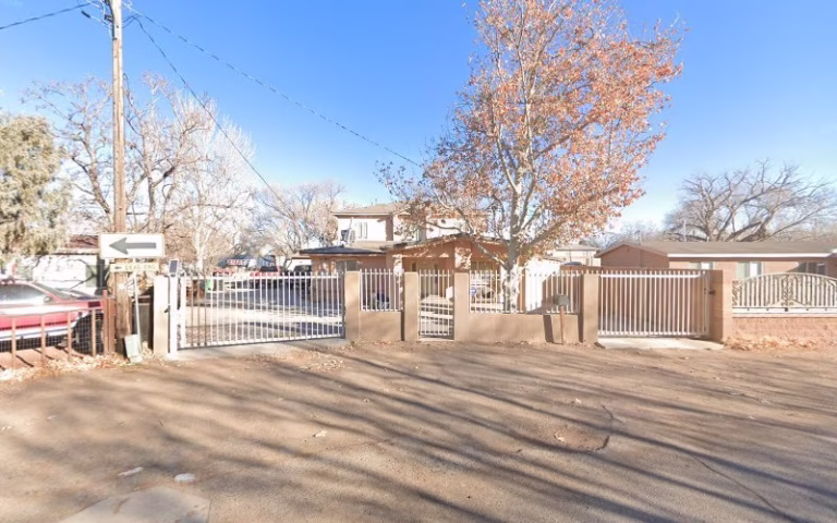 129206 artistic improvment 768x480