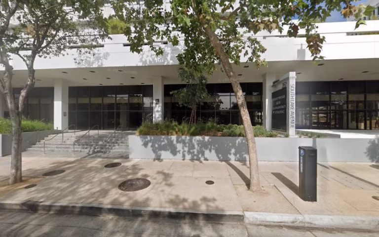 132665 hdr architecture 768x480