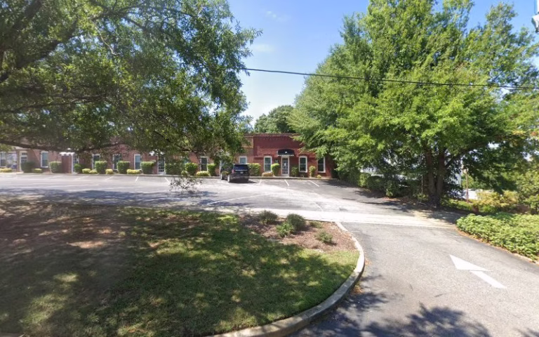 133835 1x1 design 1 768x480