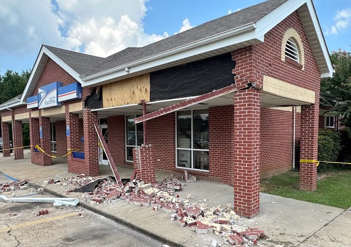 135730 gorilla building 1