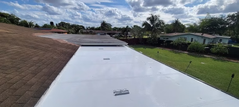 136716 the flat roof specialist 1 768x346