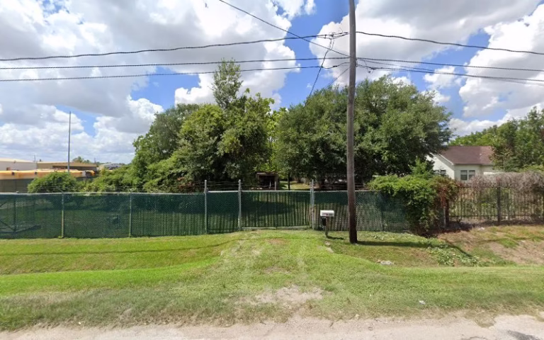 136959 paramount roofing 3 768x480