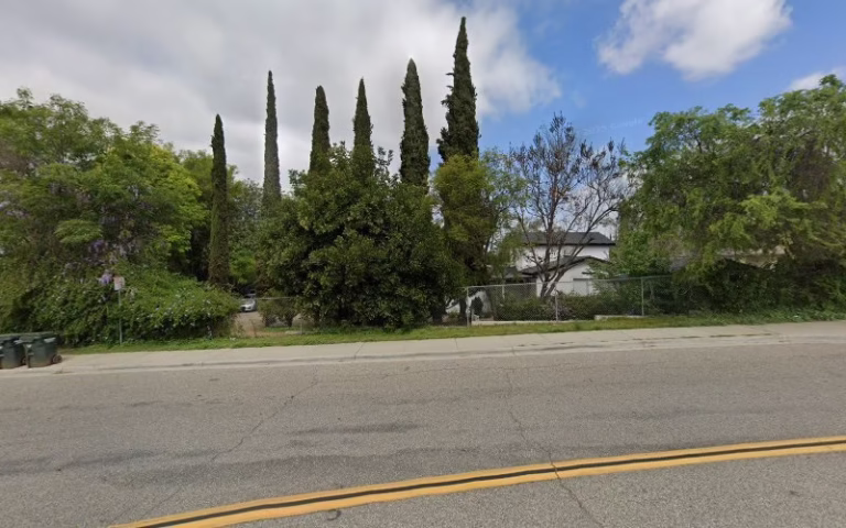 137387 local roofing services llc 1 768x480