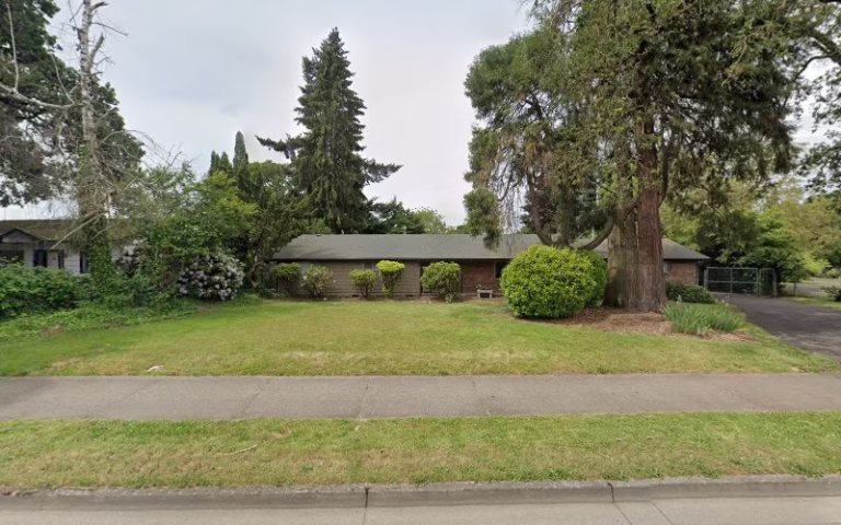 141211 old school interiors 768x480