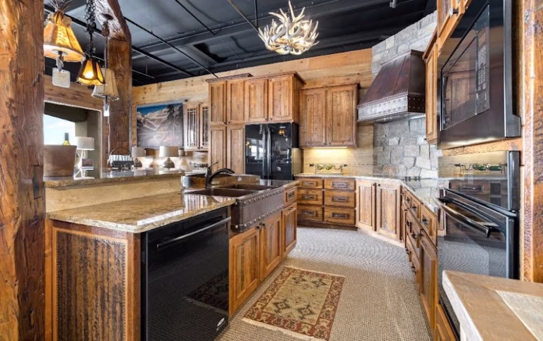 141642 roughing it in style 768x482