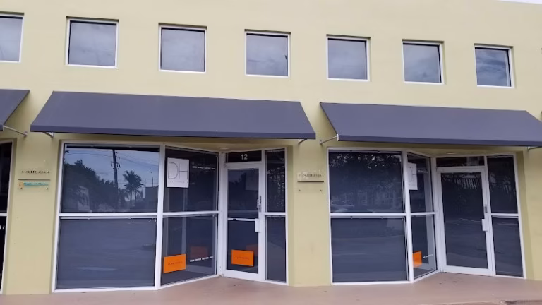 142072 design house 8211 interior designer 1 768x432