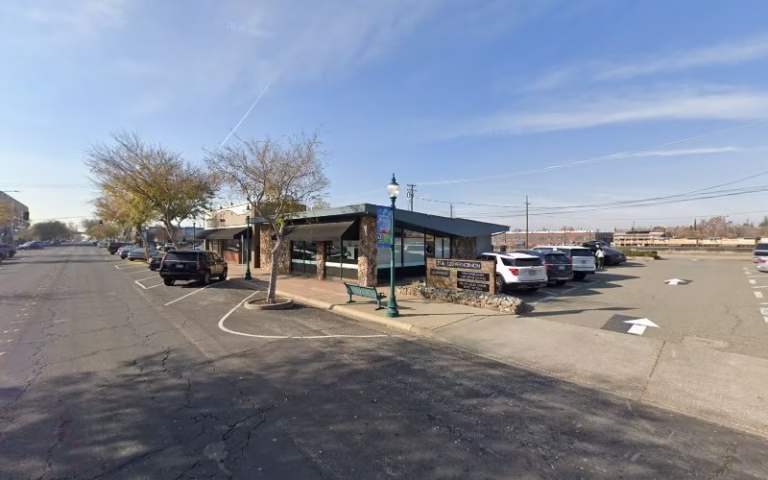 143406 lj2 interiors 1 768x480