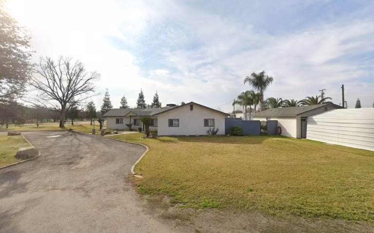 146116 littens backhoe services 768x480